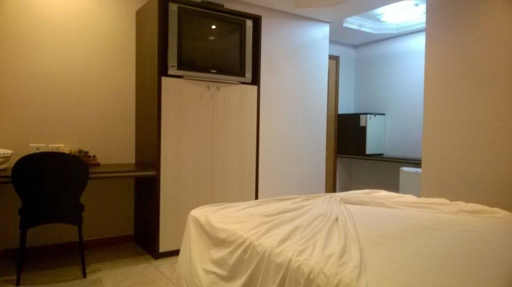 Hotel Luni เซาเปาโล ภายนอก รูปภาพ
