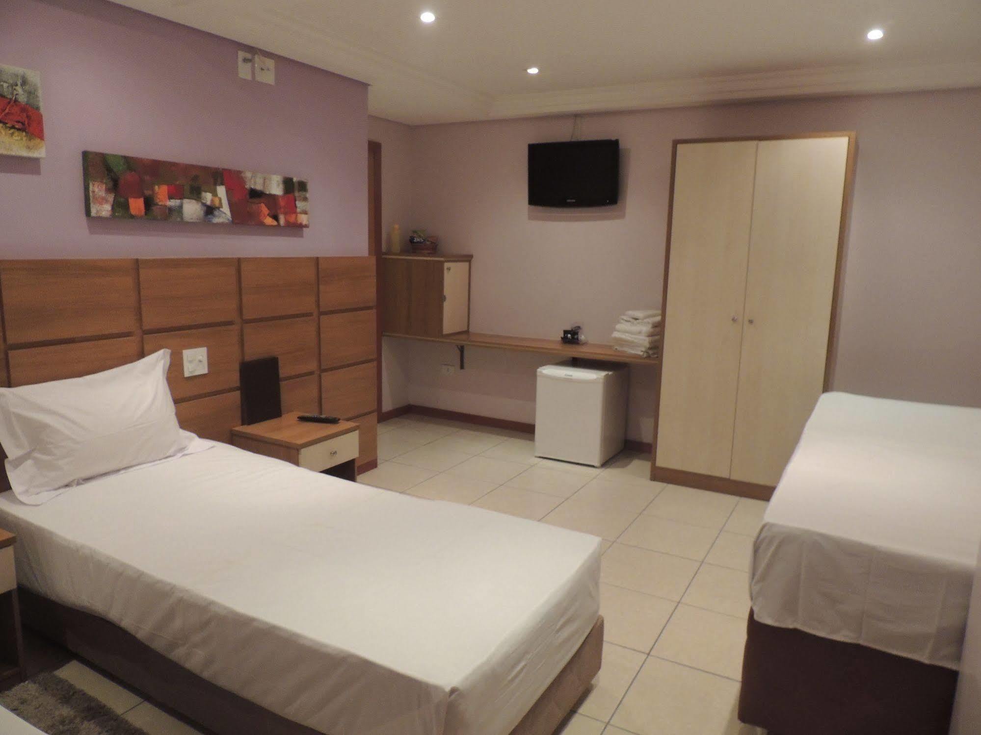 Hotel Luni เซาเปาโล ภายนอก รูปภาพ